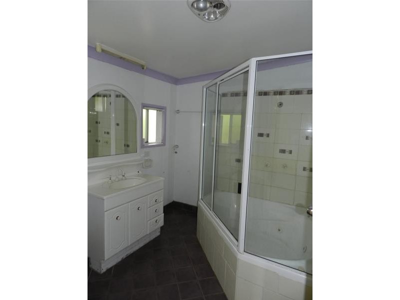 146 Broad Street, Sarina QLD 4737