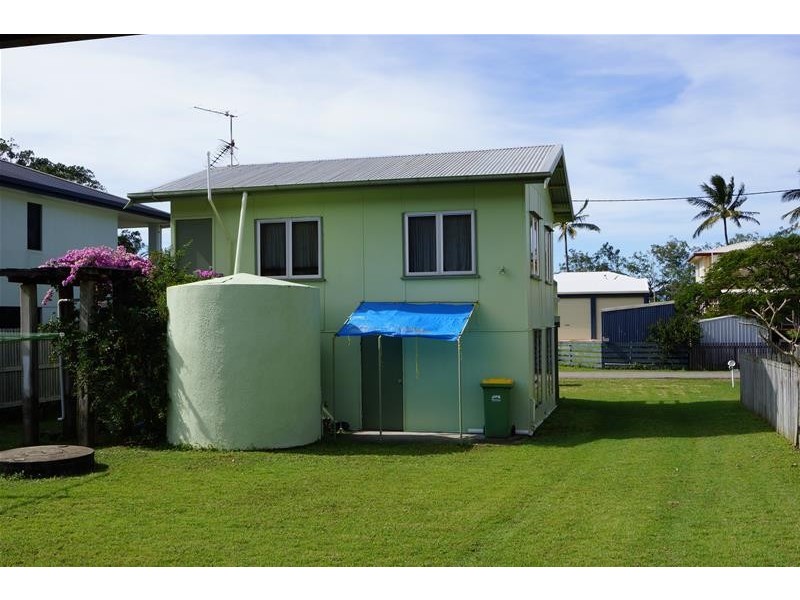25 Zelma Street, Grasstree Beach QLD 4740