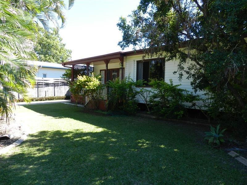 8 Graham Street, Sarina QLD 4737