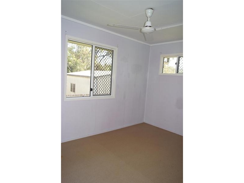 34 Utah Avenue, Sarina QLD 4737