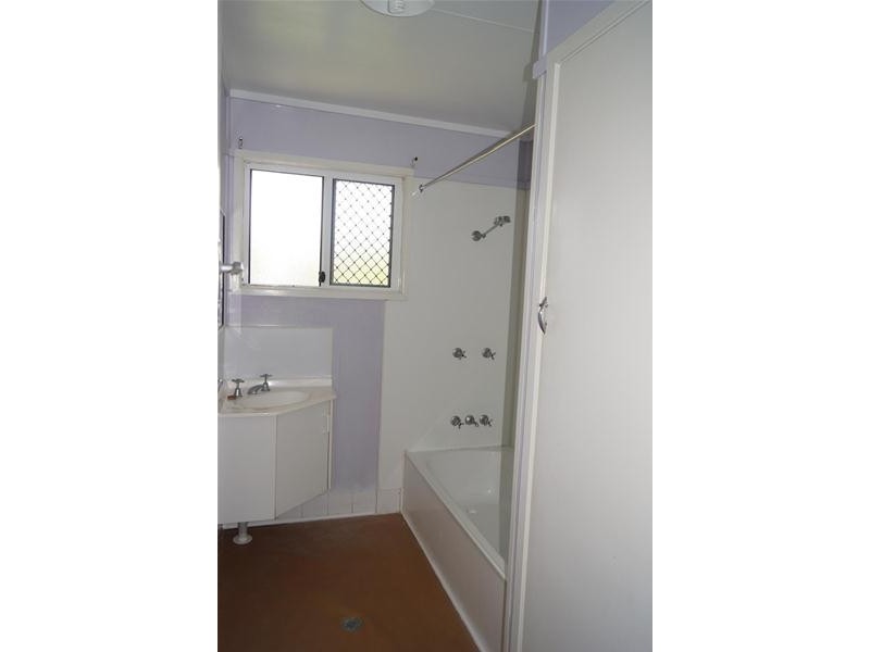 34 Utah Avenue, Sarina QLD 4737