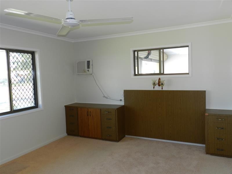 40 Owen Jenkins Drive, Sarina Beach QLD 4737