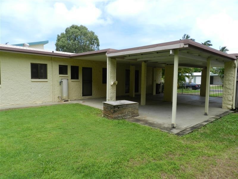 8 Elm Drive, Andergrove QLD 4740