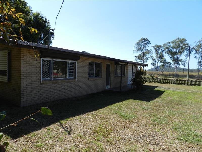 17-19 Nicholson  Street, Sarina QLD 4737