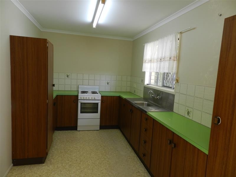 17-19 Nicholson  Street, Sarina QLD 4737