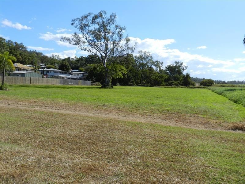 17-19 Nicholson  Street, Sarina QLD 4737