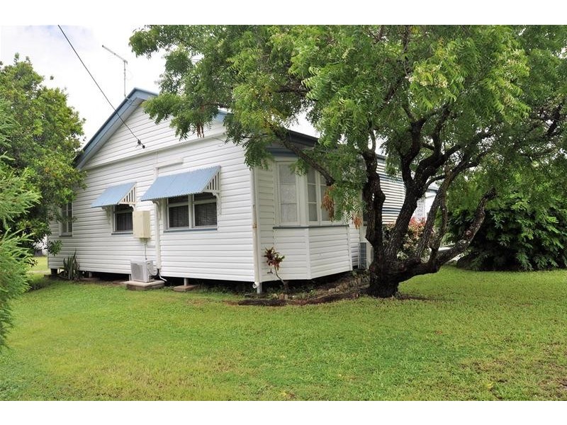 76 Broad Street, Sarina QLD 4737