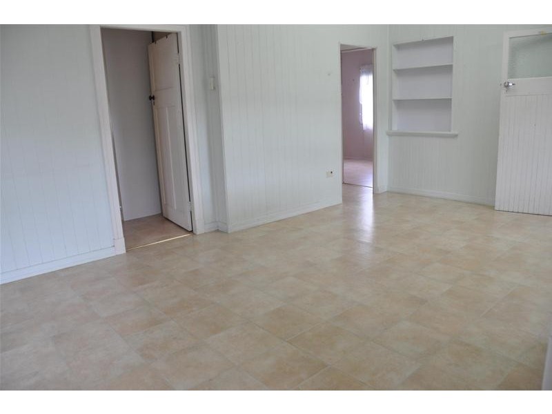 76 Broad Street, Sarina QLD 4737