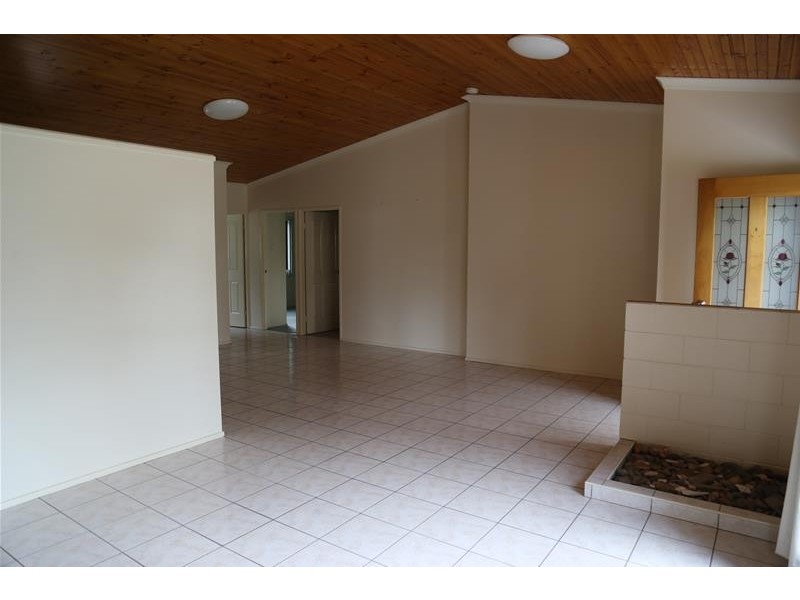 41 Reynolds Street, Nebo QLD 4742