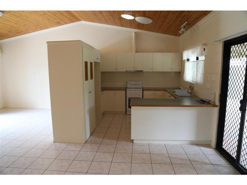 41 Reynolds Street, Nebo QLD 4742