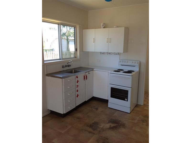 4/14 Owen Jenkins Drive, Sarina Beach QLD 4737