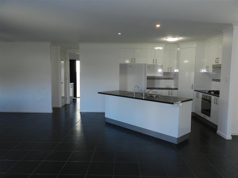 31 Reef Drive, Sarina QLD 4737