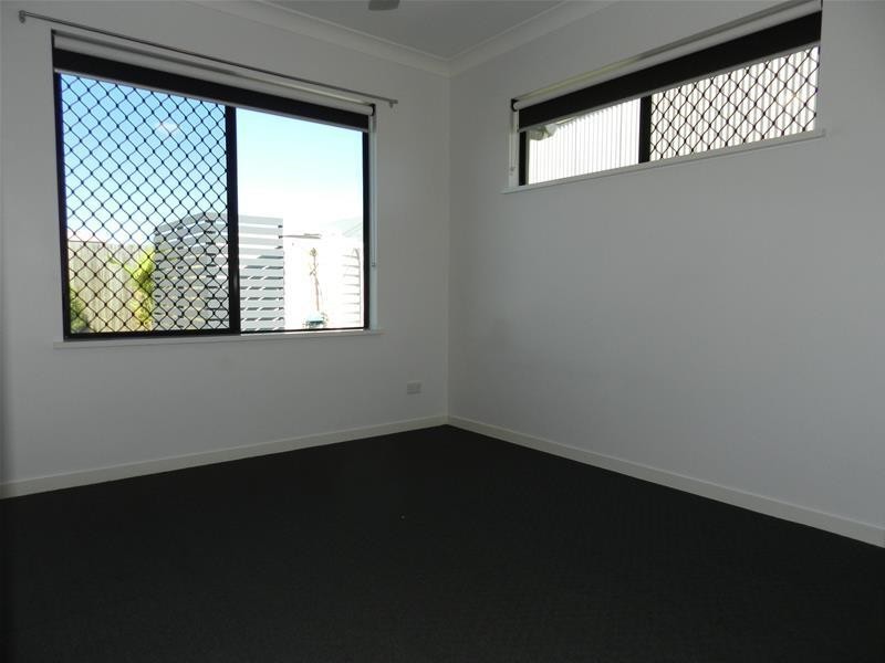 31 Reef Drive, Sarina QLD 4737