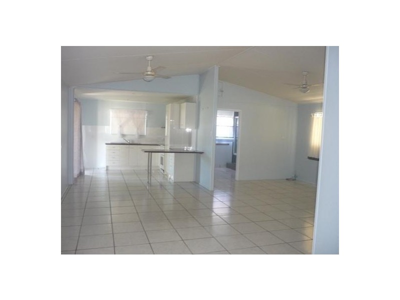 1 Rankin Court, Armstrong Beach QLD 4737