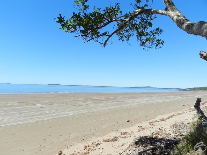 3 Crescent Street, Armstrong Beach QLD 4737