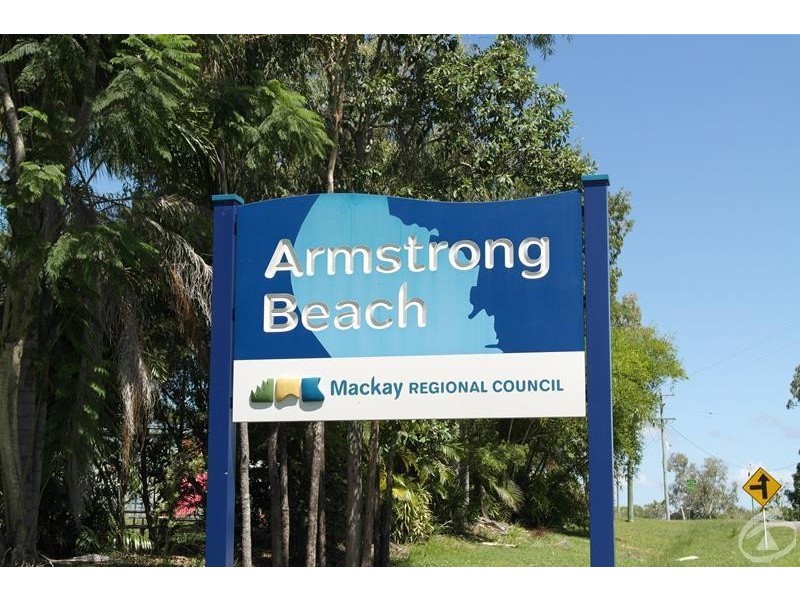 3 Crescent Street, Armstrong Beach QLD 4737