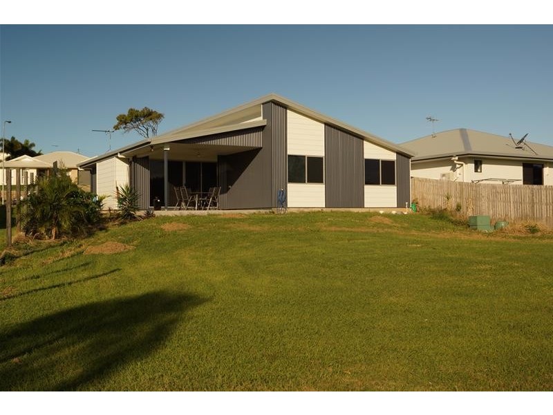 44 Morris Street, Campwin Beach QLD 4737