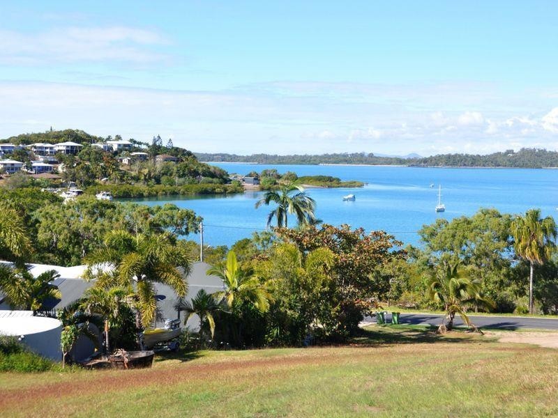 10 Antoney Lane, Sarina Beach QLD 4737