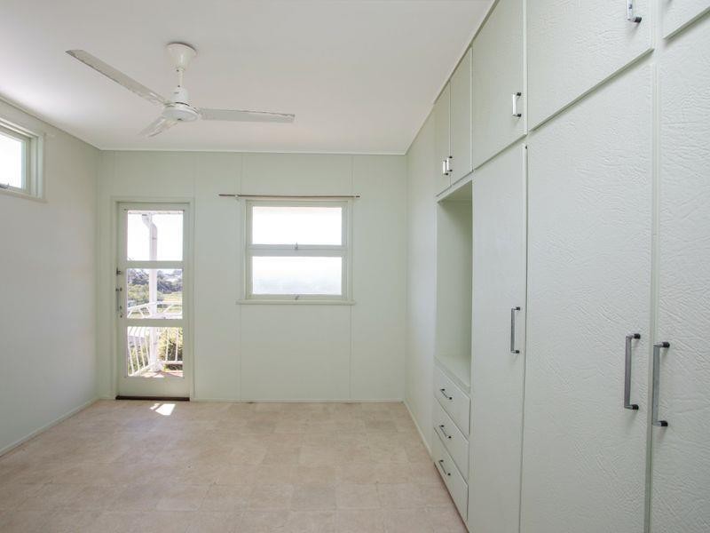 10 Antoney Lane, Sarina Beach QLD 4737