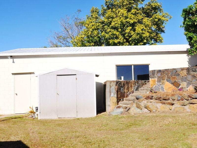 10 Antoney Lane, Sarina Beach QLD 4737