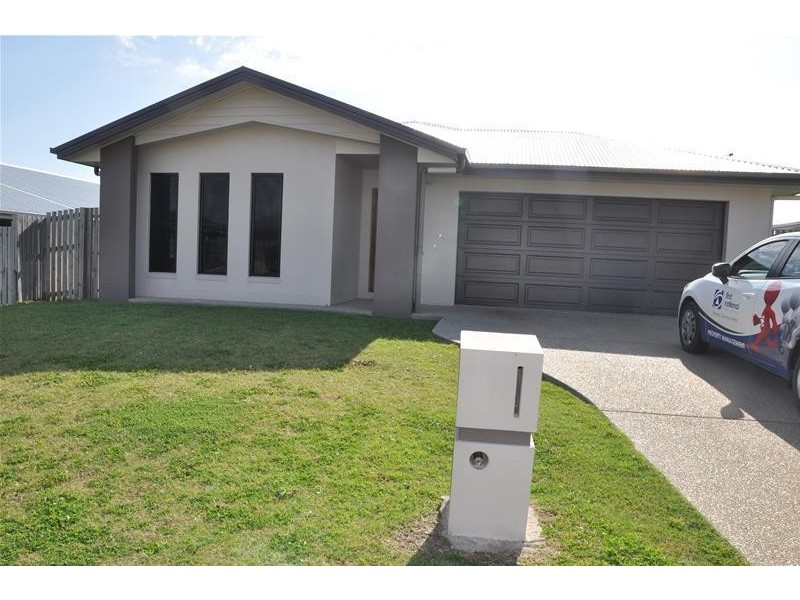 10 Yatay Street, Rural View QLD 4740