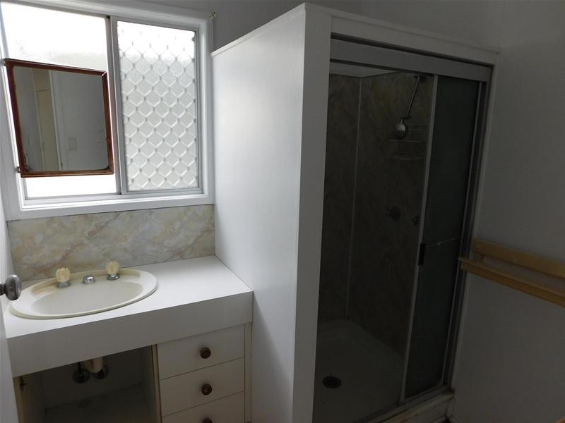 8 Breen Street, Sarina QLD 4737