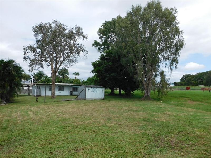 8 Breen Street, Sarina QLD 4737