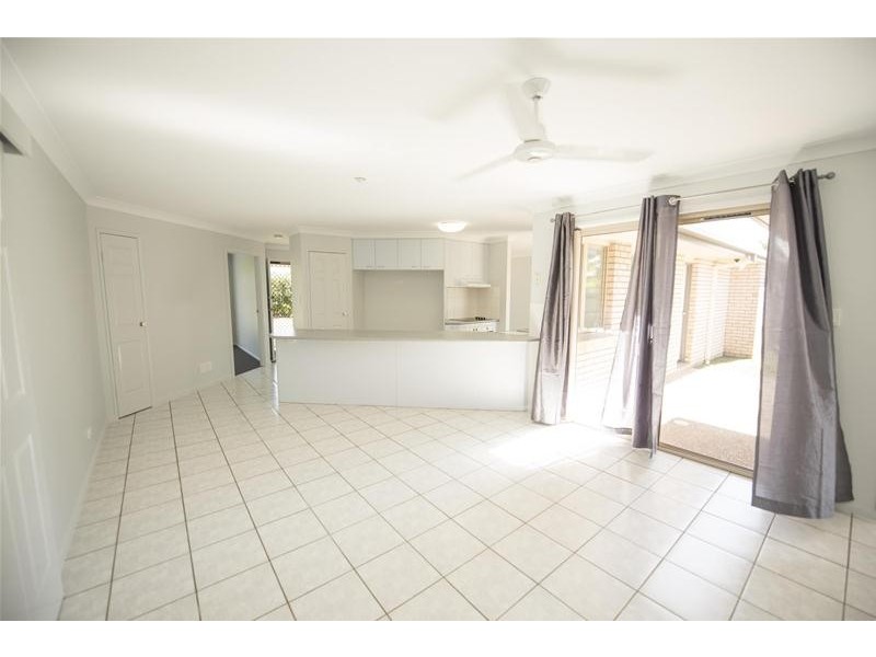 44 Adair Court, Rural View QLD 4740