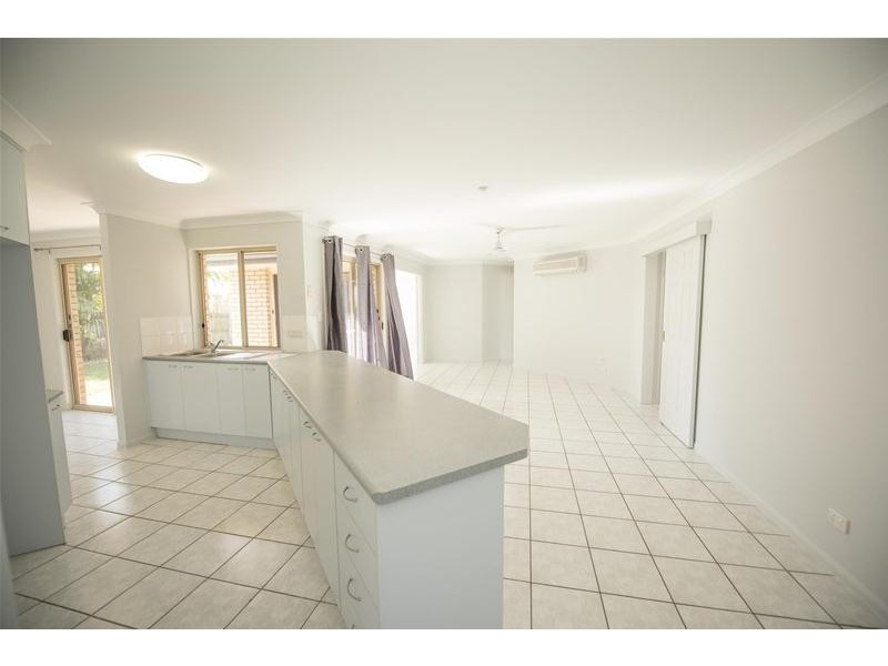 44 Adair Court, Rural View QLD 4740