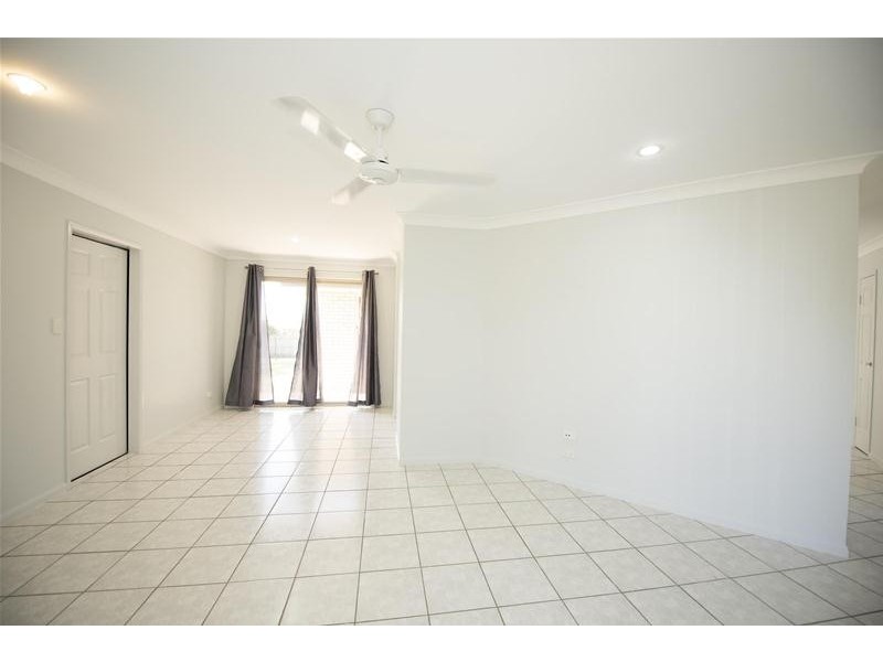 44 Adair Court, Rural View QLD 4740