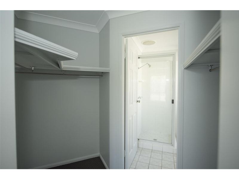 44 Adair Court, Rural View QLD 4740