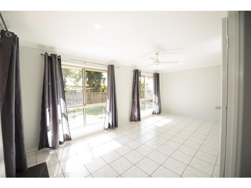 44 Adair Court, Rural View QLD 4740