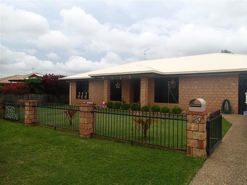 20 Michael Avenue, Sarina QLD 4737
