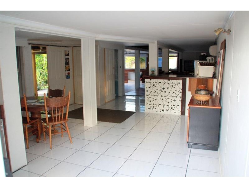 32 Place Avenue, Sarina QLD 4737