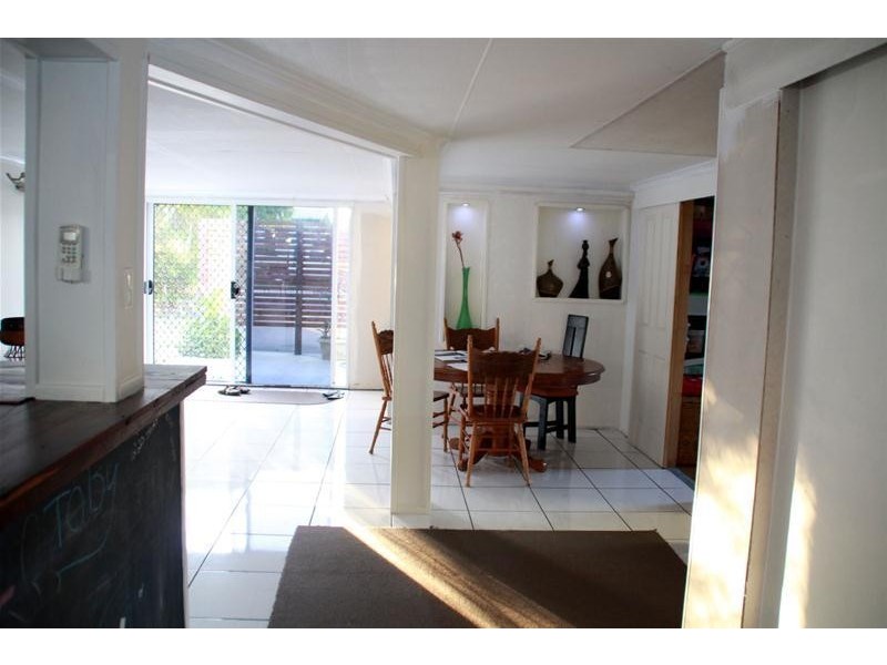 32 Place Avenue, Sarina QLD 4737