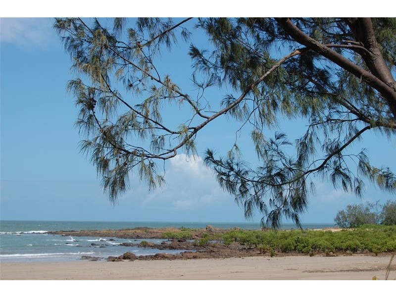 27 McCarthy Street, Hay Point QLD 4740