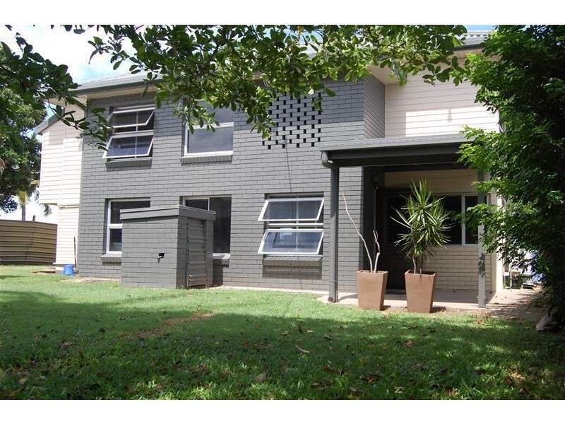 27 McCarthy Street, Hay Point QLD 4740