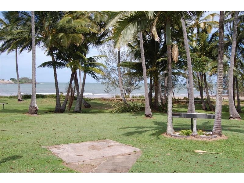 27 McCarthy Street, Hay Point QLD 4740