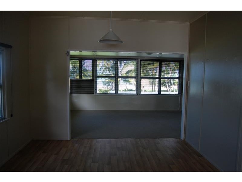 27 McCarthy Street, Hay Point QLD 4740