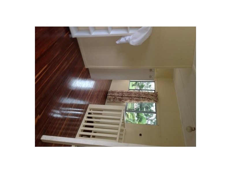 16 Owen Jenkins Drive, Sarina Beach QLD 4737