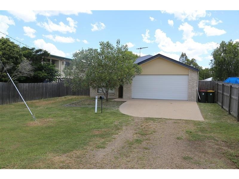 8 Oxford Street, Nebo QLD 4742