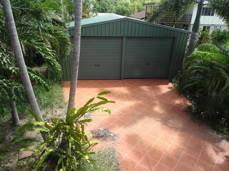 120 The Esplanade, Grasstree Beach QLD 4740