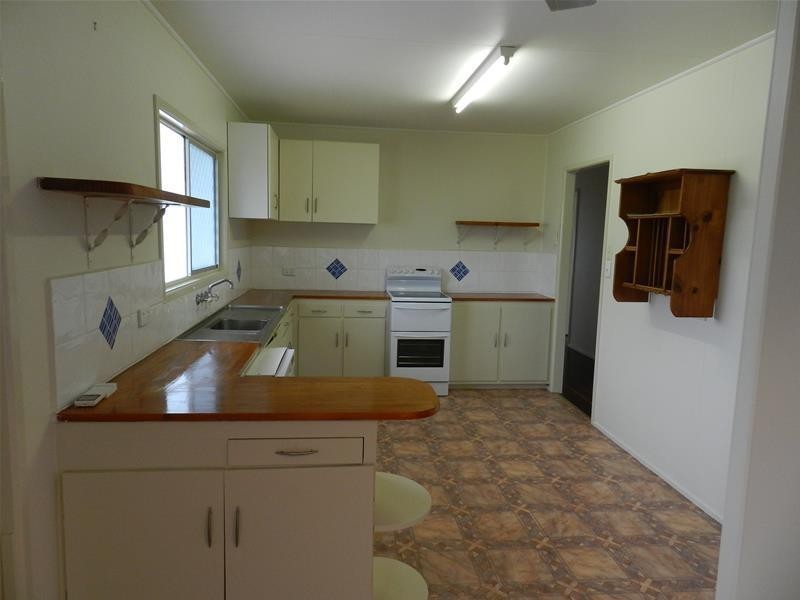 47 Beach Road, Sarina QLD 4737