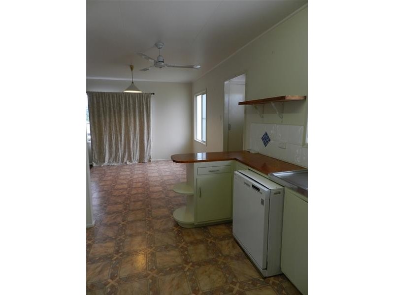 47 Beach Road, Sarina QLD 4737