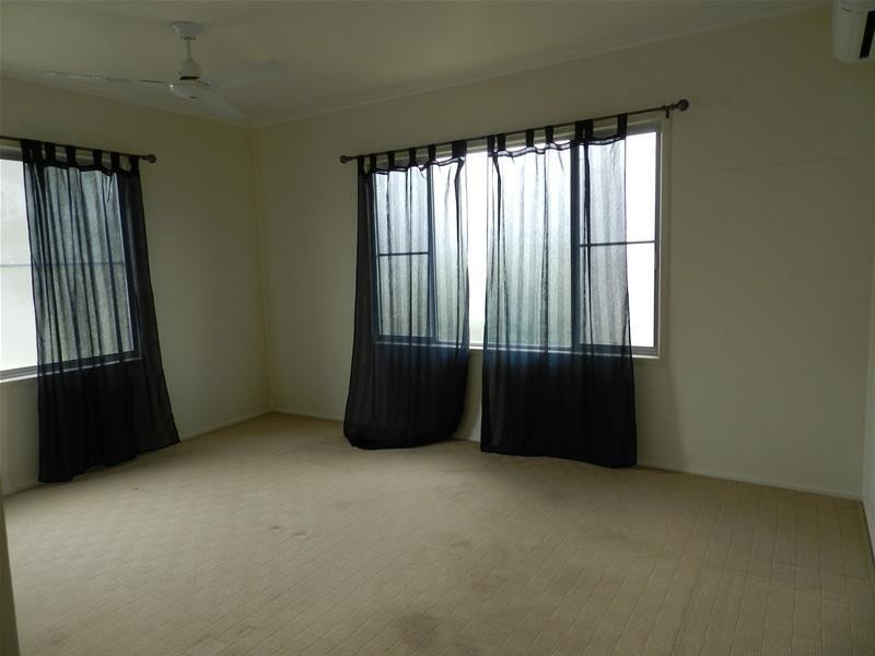 47 Beach Road, Sarina QLD 4737