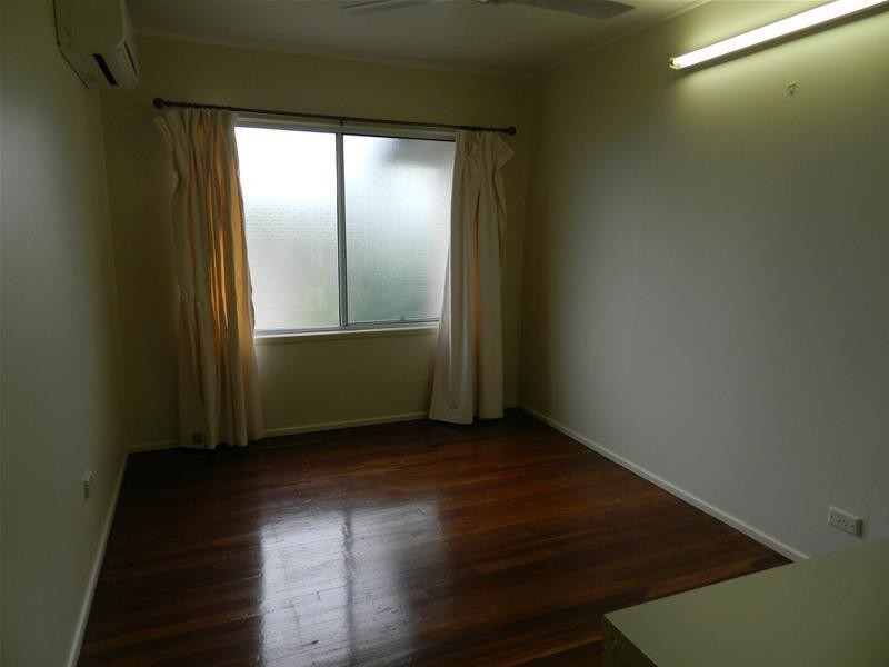 47 Beach Road, Sarina QLD 4737