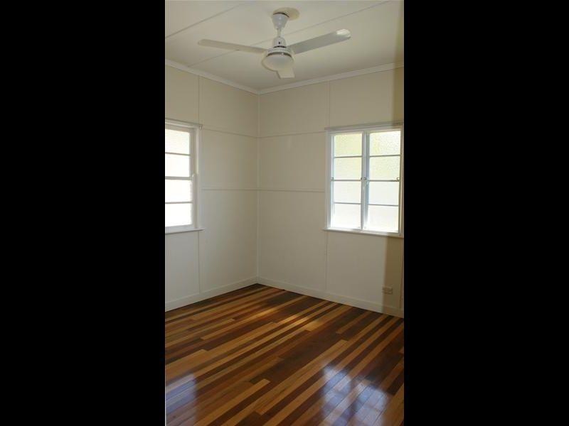 27 Atherton Street, Sarina QLD 4737