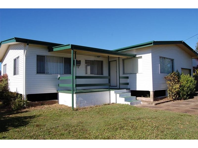 6 Ware Avenue, Sarina QLD 4737