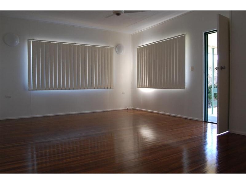 6 Ware Avenue, Sarina QLD 4737