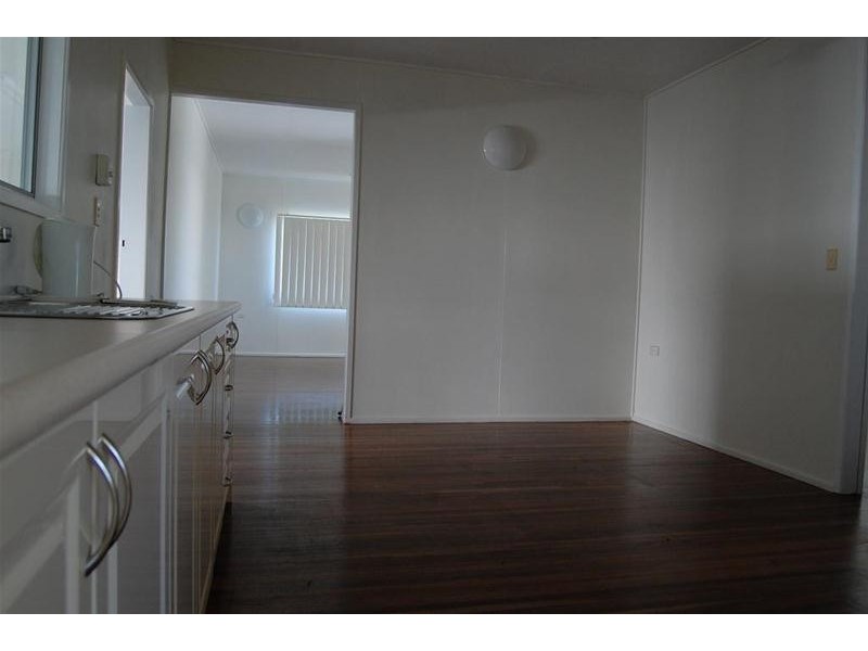 6 Ware Avenue, Sarina QLD 4737